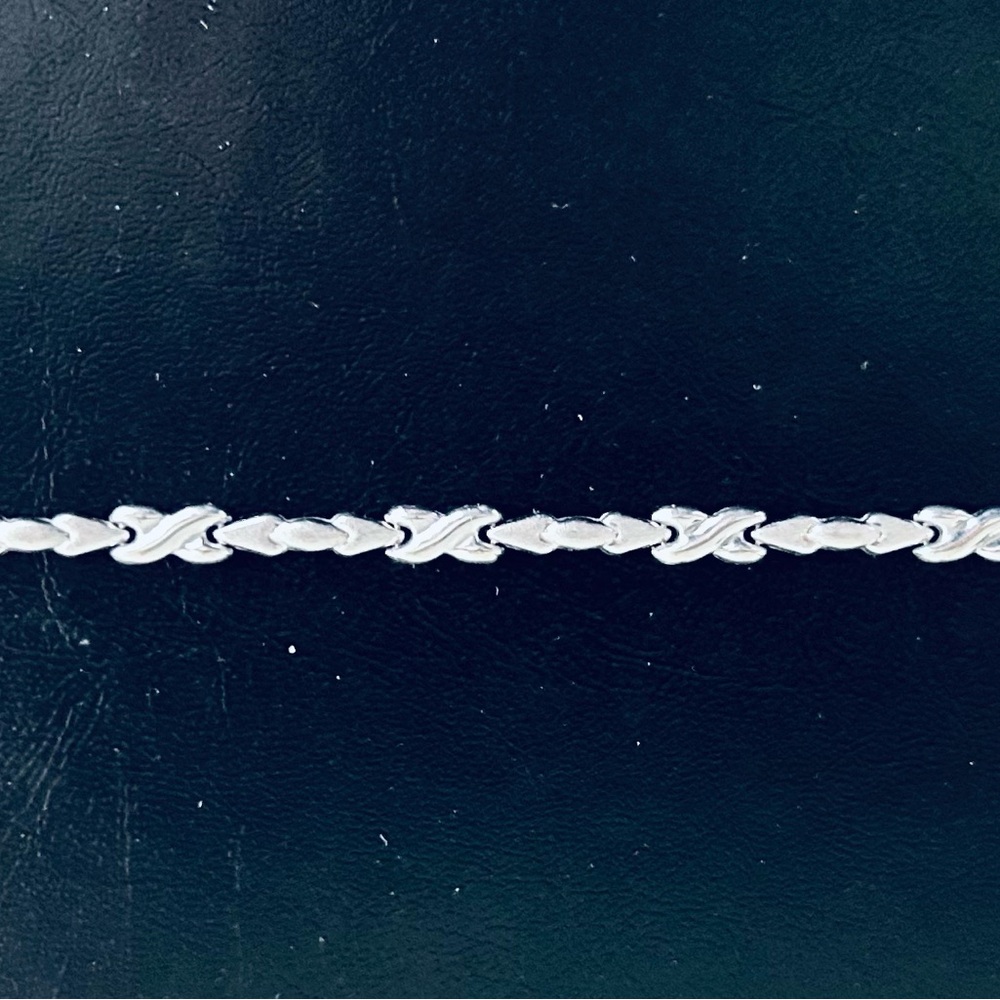 Elegant Silver-Toned Anklet.